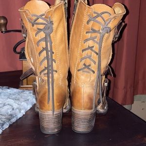 Freebird Cora size 7